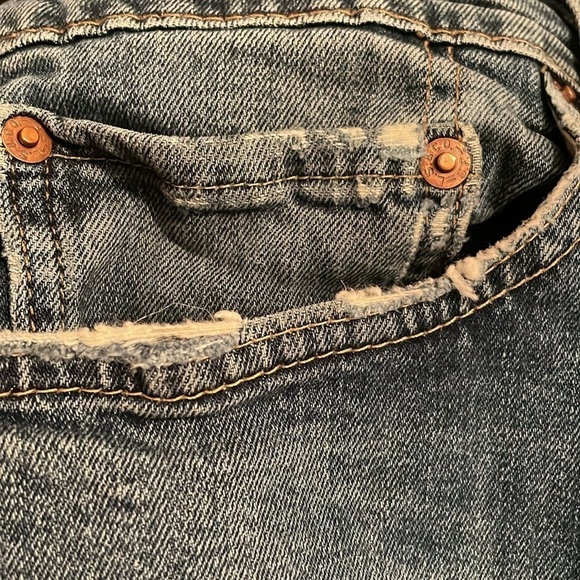 πLevi's Menβs Blue Denim Jeans - Size 36W 32L π - Picture 13 of 14